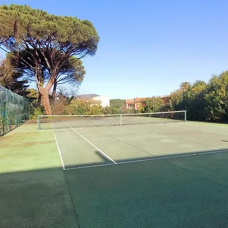Apartament Family Nest Overlooking The Gulf Of Saint-Tropez