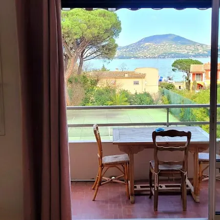 Family Nest Overlooking The Gulf Of Apartament